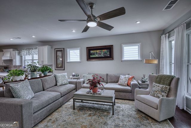 223 Nuttall Drive, Griffin, GA 30223