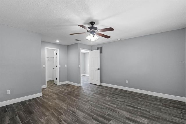 607 WAVECREST DRIVE, Orlando, FL 32807