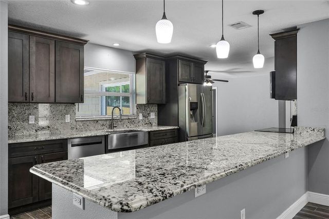 607 WAVECREST DRIVE, Orlando, FL 32807