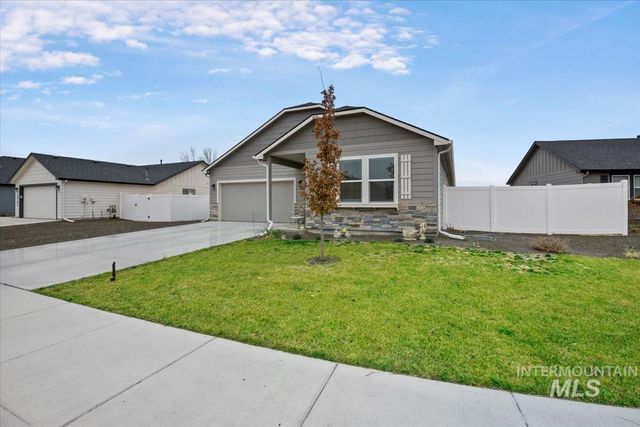 18566 White Rose Pl, Nampa, ID 83687
