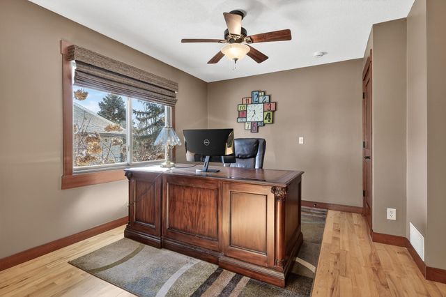 7067 Robinwood Trail, Woodbury, MN 55125