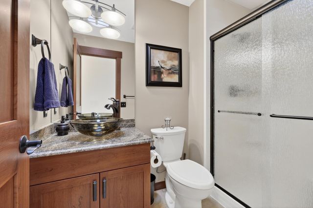 7067 Robinwood Trail, Woodbury, MN 55125