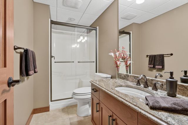 7067 Robinwood Trail, Woodbury, MN 55125