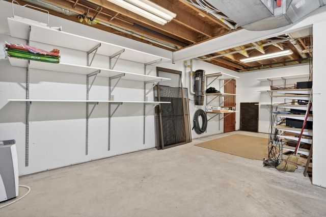 7067 Robinwood Trail, Woodbury, MN 55125