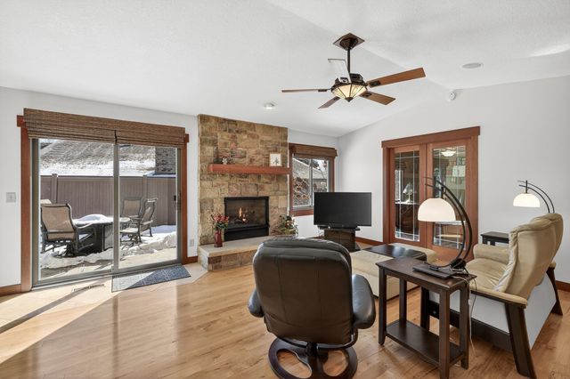 7067 Robinwood Trail, Woodbury, MN 55125