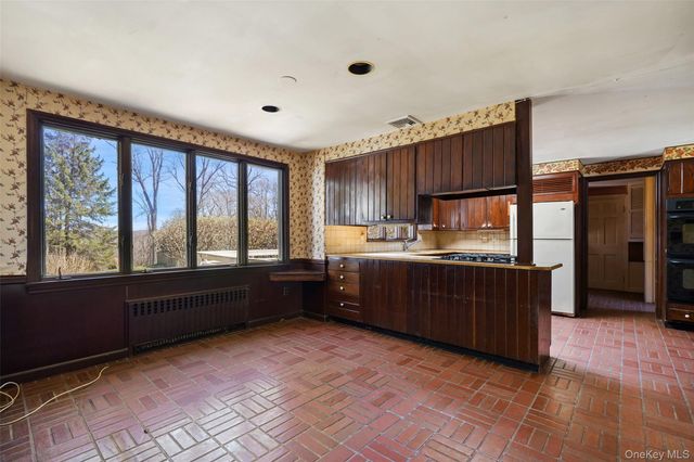 220 Middle Patent Road, Bedford, NY 10506