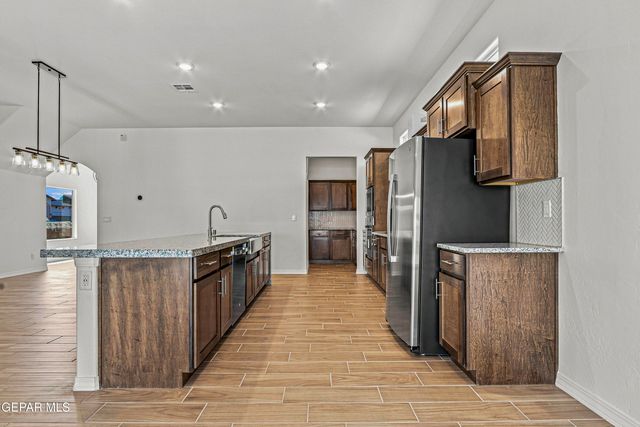 104 Daniel Lynn, Sunland Park, NM 88008