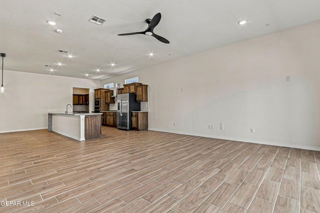 104 Daniel Lynn, Sunland Park, NM 88008