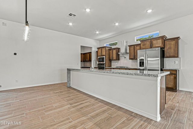 104 Daniel Lynn, Sunland Park, NM 88008