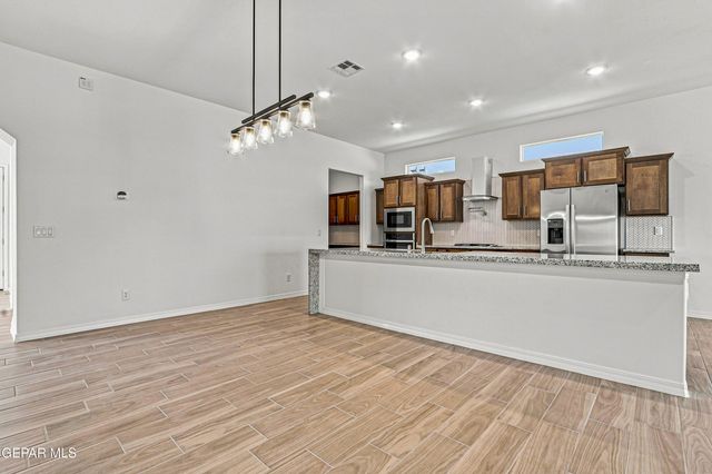 104 Daniel Lynn, Sunland Park, NM 88008