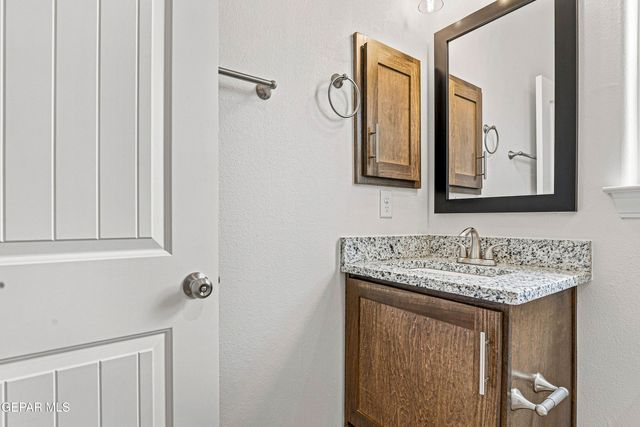 104 Daniel Lynn, Sunland Park, NM 88008