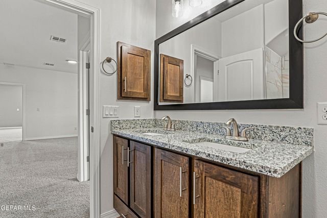 104 Daniel Lynn, Sunland Park, NM 88008
