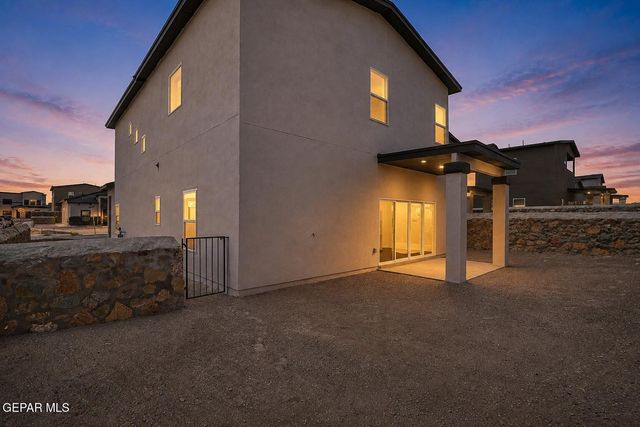104 Daniel Lynn, Sunland Park, NM 88008