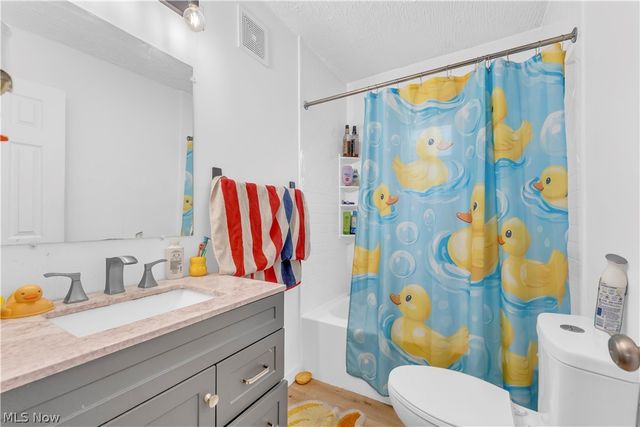 1950 E 30th Street, Lorain, OH 44055