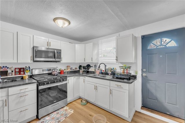 1950 E 30th Street, Lorain, OH 44055