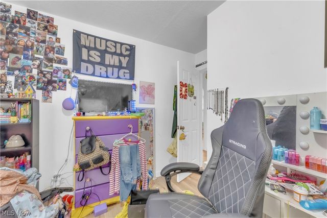 1950 E 30th Street, Lorain, OH 44055