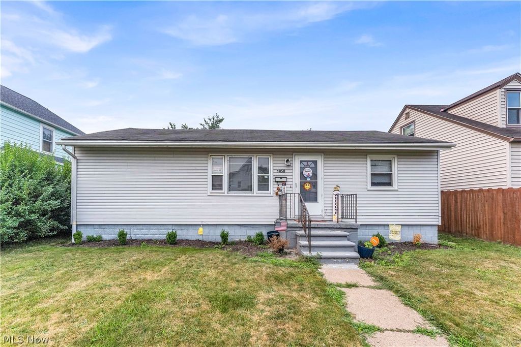 1950 E 30th Street, Lorain, OH 44055