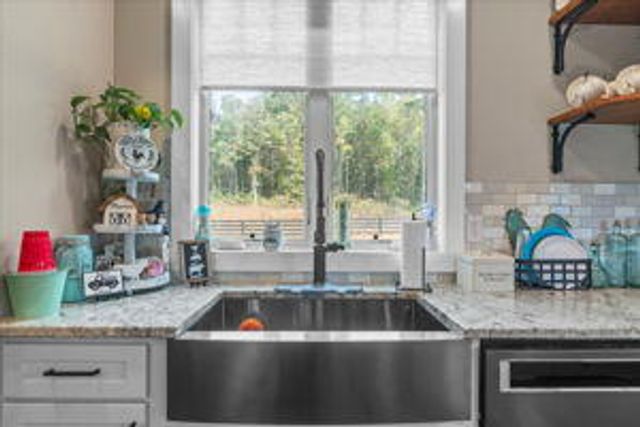 521 Horns Creek Road, Old Fort, TN 37362