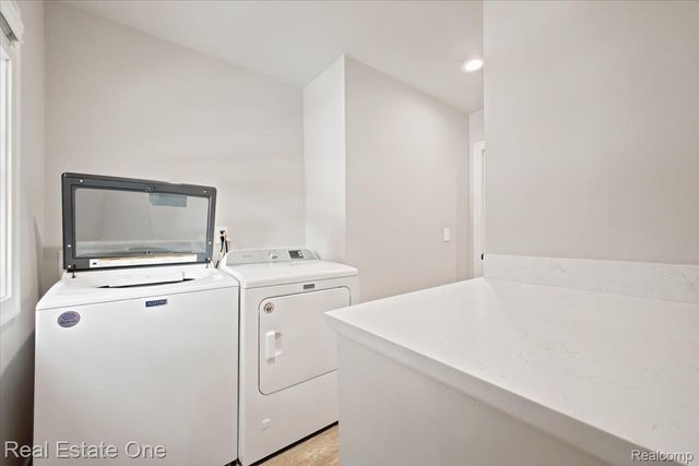 5485 Hammersmith Drive, West Bloomfield Charter Township, MI 48322