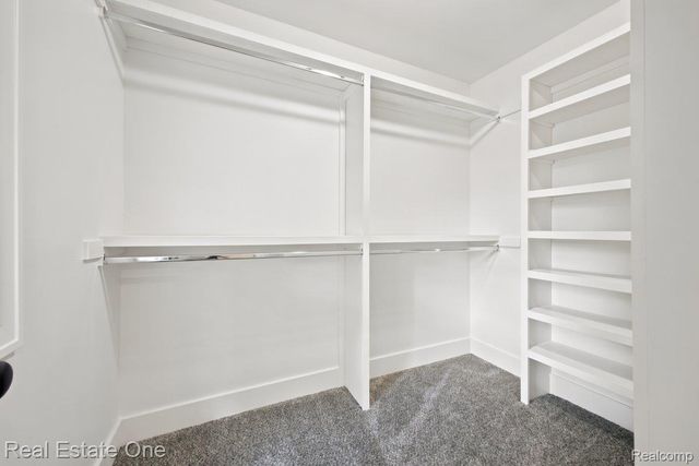 5485 Hammersmith Drive, West Bloomfield Charter Township, MI 48322