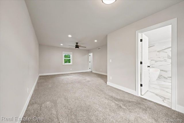 5485 Hammersmith Drive, West Bloomfield Charter Township, MI 48322