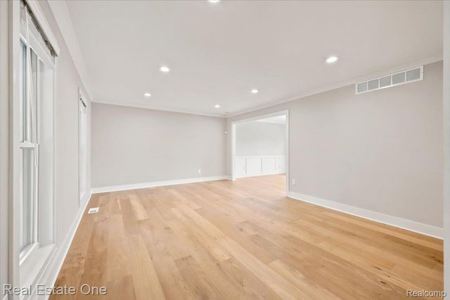 5485 Hammersmith Drive, West Bloomfield Charter Township, MI 48322