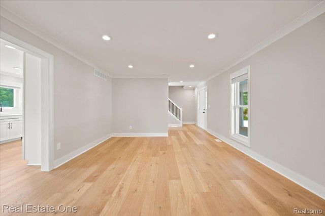 5485 Hammersmith Drive, West Bloomfield Charter Township, MI 48322