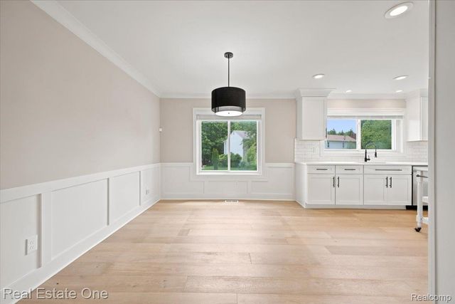 5485 Hammersmith Drive, West Bloomfield Charter Township, MI 48322