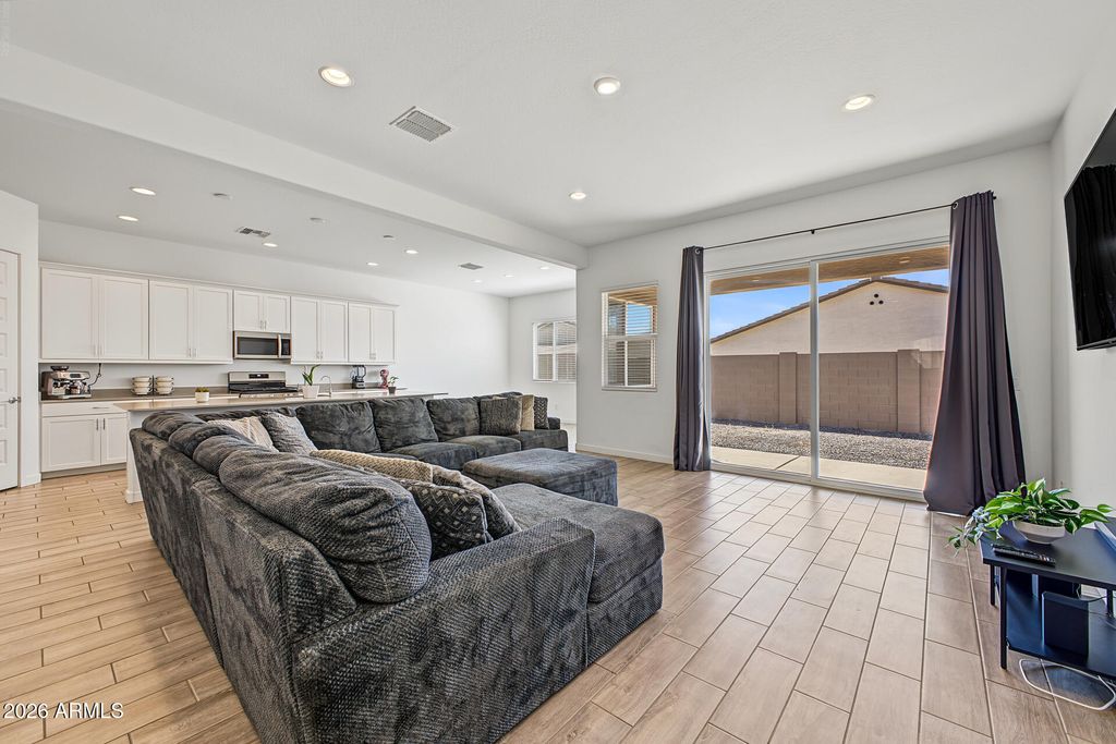 17599 W VICTORY Street, Goodyear, AZ 85338 — photo 5