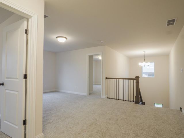 1757 Forest Ridge Drive, Valparaiso, IN 46385