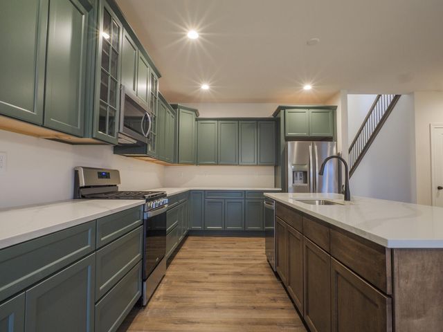 1757 Forest Ridge Drive, Valparaiso, IN 46385