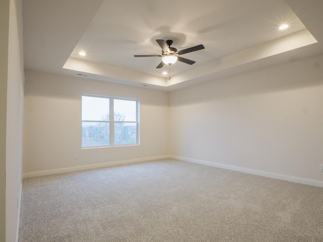 1757 Forest Ridge Drive, Valparaiso, IN 46385