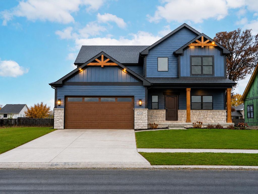 1757 Forest Ridge Drive, Valparaiso, IN 46385