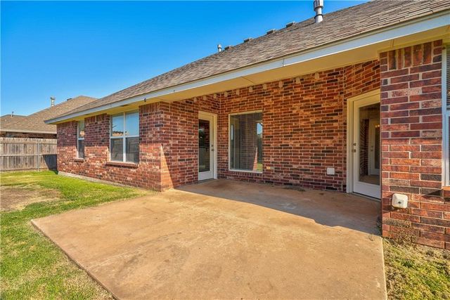11016 NW 101st Street, Yukon, OK 73099