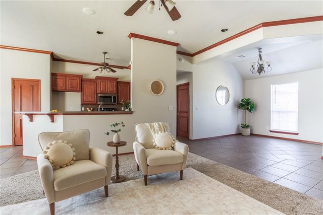 11016 NW 101st Street, Yukon, OK 73099