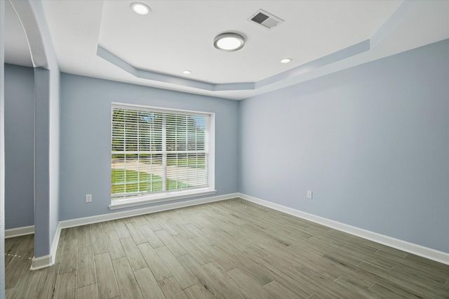 5006 Homewood Lane, Baytown, TX 77521