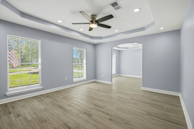 5006 Homewood Lane, Baytown, TX 77521