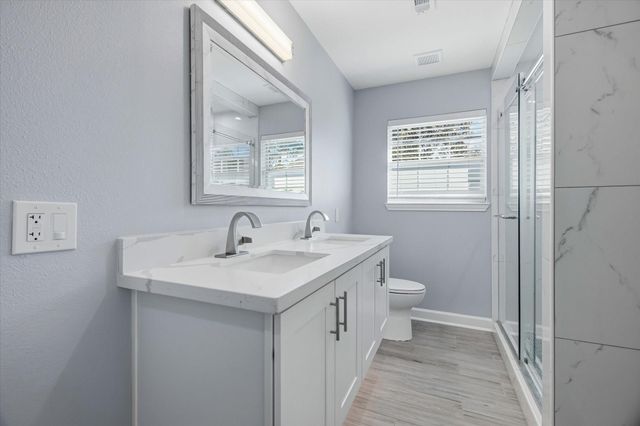 5006 Homewood Lane, Baytown, TX 77521