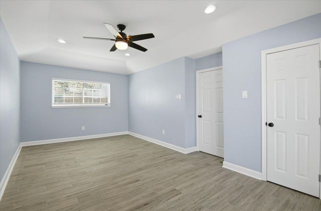 5006 Homewood Lane, Baytown, TX 77521