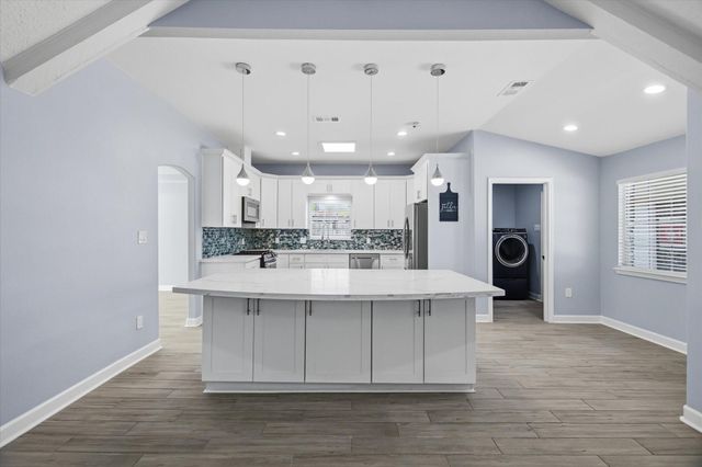 5006 Homewood Lane, Baytown, TX 77521