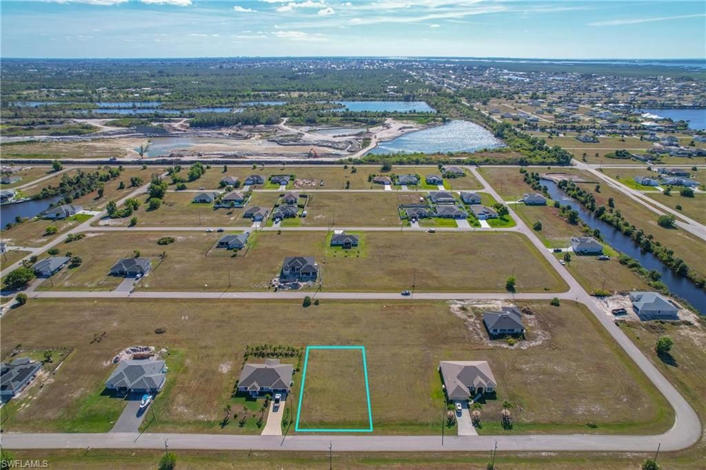 3910 NW 39th ST, CAPE CORAL, FL 33993 — photo 2