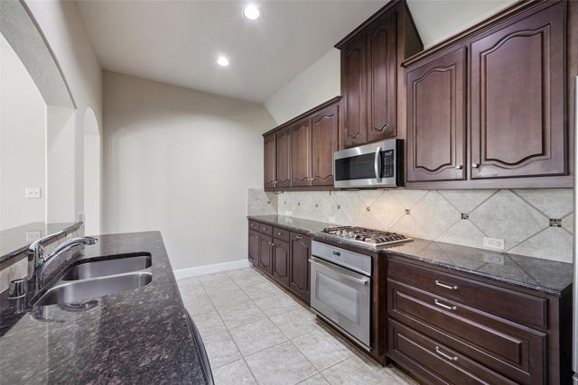 901 Memory Lane, Mckinney, TX 75072