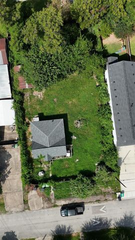 403 Sikes Street, Houston, TX 77018