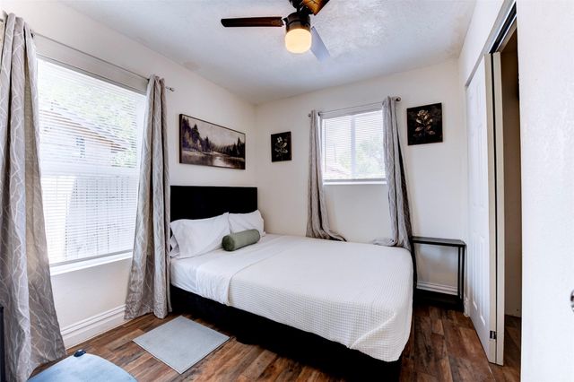 1121 Panama Street, Houston, TX 77009