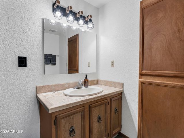 85 BISON Drive, Munds Park, AZ 86017