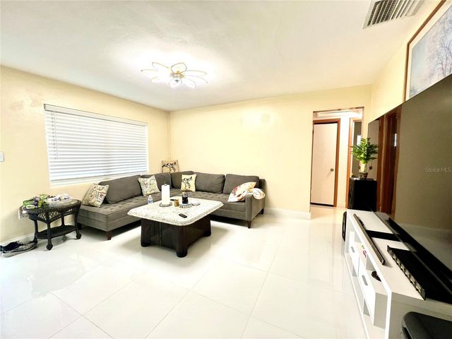 5009 DEAUVILLE DRIVE, Orlando, FL 32808