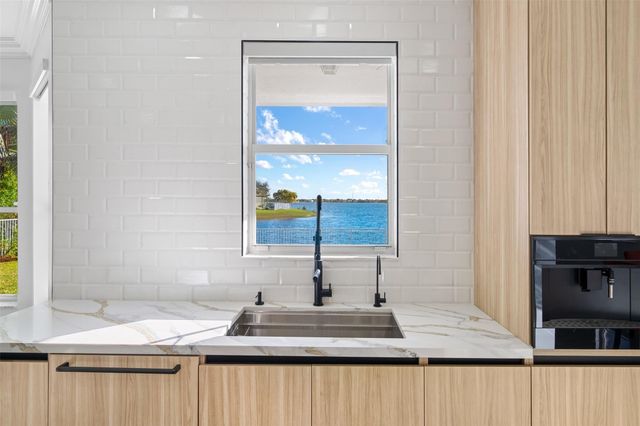 5275 SW 171st Avenue, Miramar, FL 33027