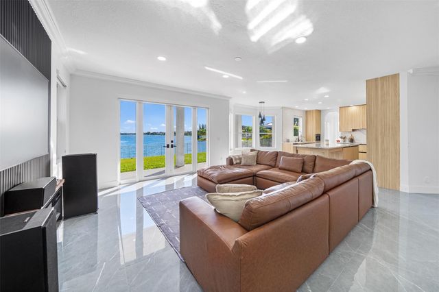 5275 SW 171st Avenue, Miramar, FL 33027