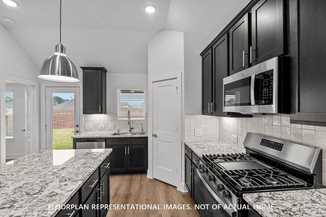 10227 Burton Path, Montgomery, TX 77316