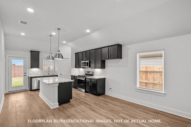 10227 Burton Path, Montgomery, TX 77316